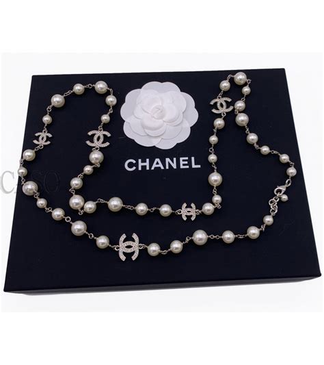 collana chanel plastica|collane italia.